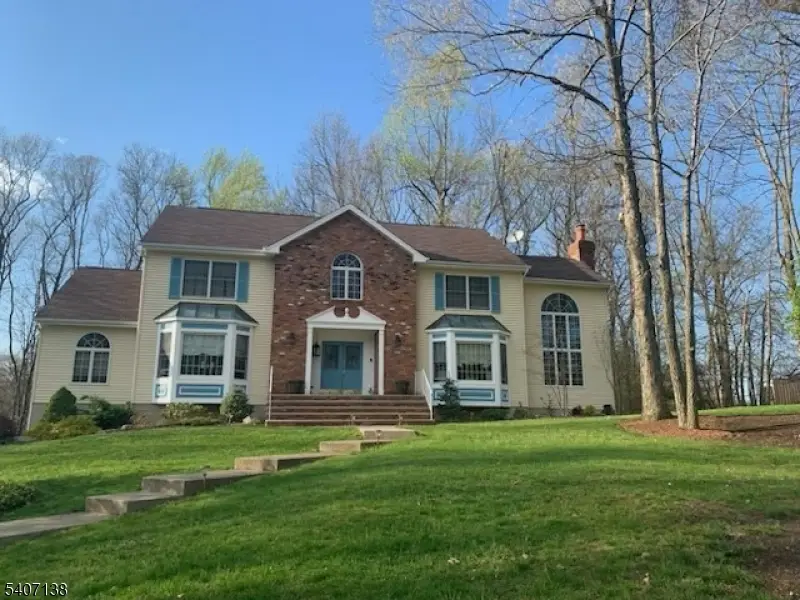 6 Malibu Dr, Sparta, NJ 07871 - Image #3