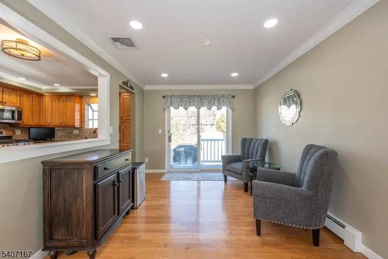 51 Carlisle Rd, Preakness, NJ 07470 - Image #3