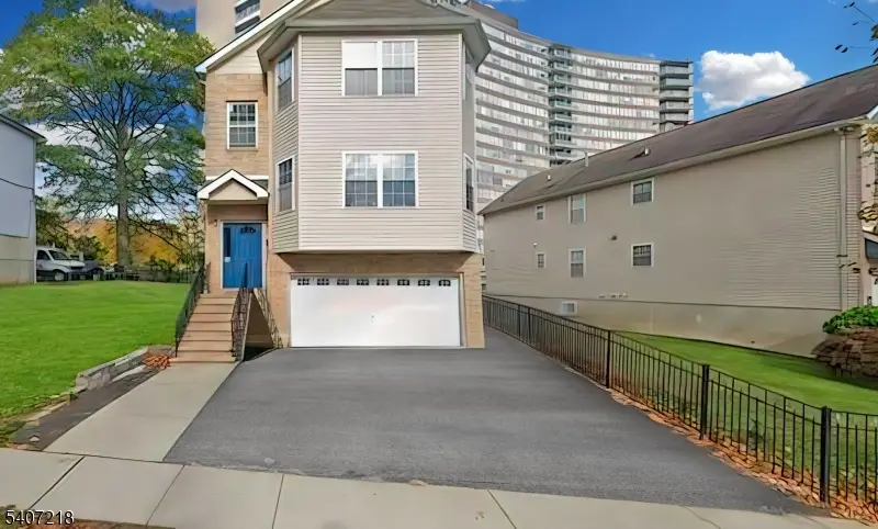 54 Melrose Ave, East Orange, NJ 07018 - #1