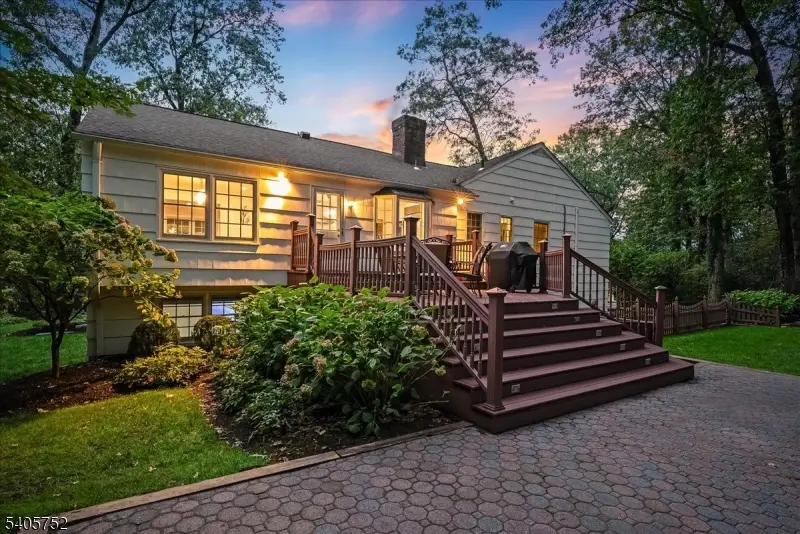 16 Little Wolf Rd, Summit, NJ 07901 - Image #2