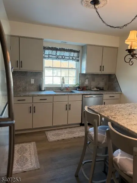 15 Rhea Run #15, Hampton Township, NJ 07860 - Image #2