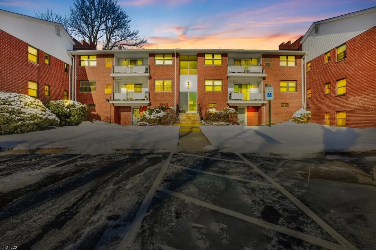 1300 Rock Ave #3, North Plainfield, NJ 07060 - Image #1