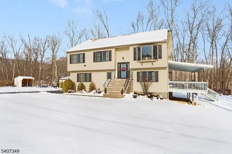 7 Mulberry Ln, Crandon Lakes, NJ 07860 - Image #1
