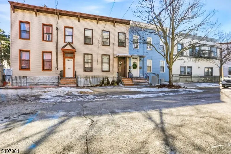 34 Concord St, Jersey City, NJ 07306 - Image #3