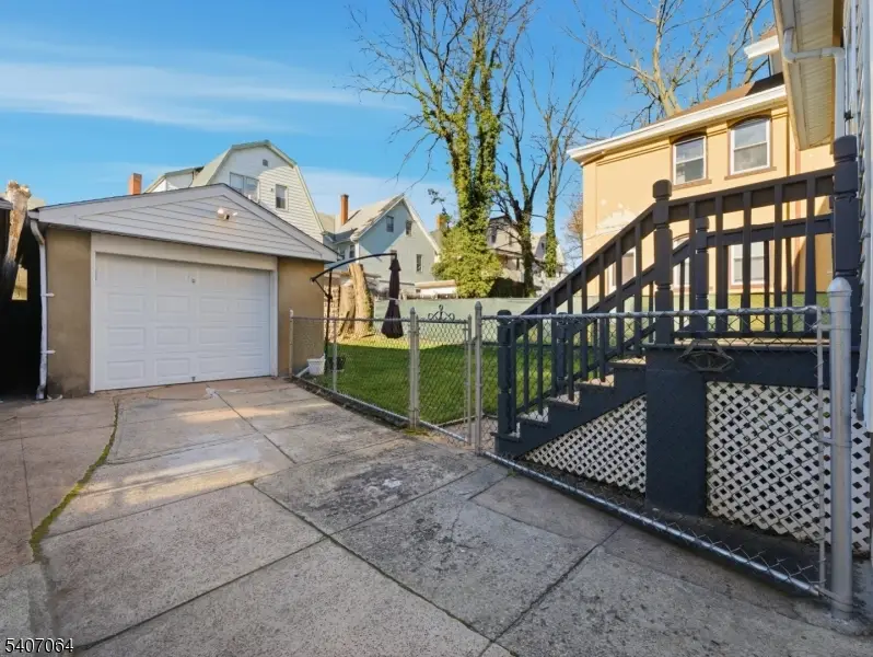 768 E 25th St, Paterson, NJ 07504 - Image #2