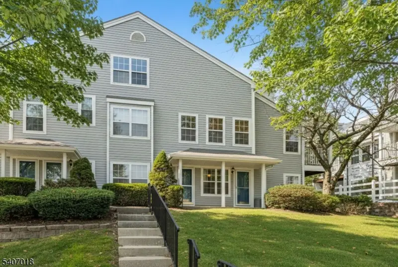 1144 Garrison Ct, Mahwah, NJ 07430 - #1