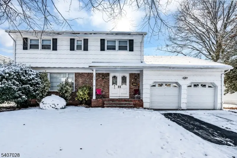712 Moses Dr, Rahway, NJ 07065 - Image #2