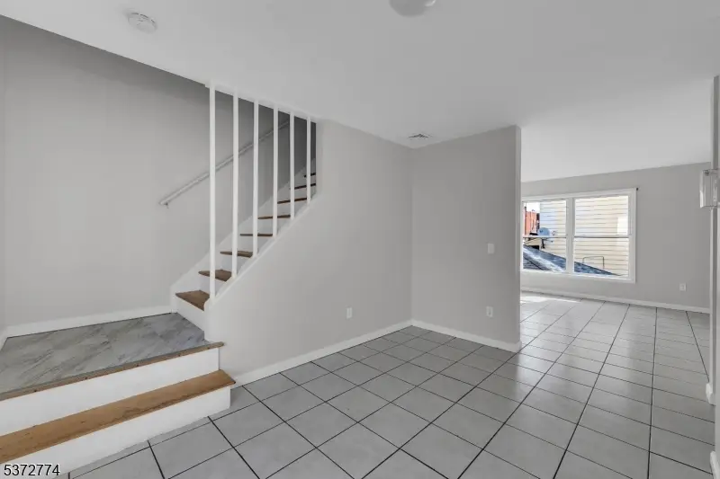 235 Keen St #2, Paterson, NJ 07524 - Image #3
