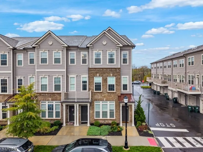 105 Robeson St, Branchburg, NJ 08876 - Image #3