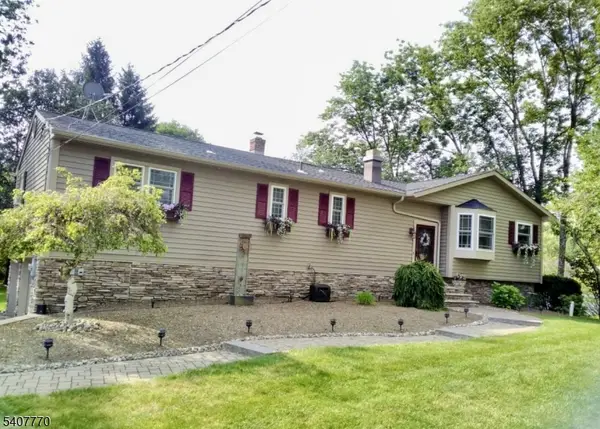 3 Birchwood Dr, Vernon Twp., NJ 07460