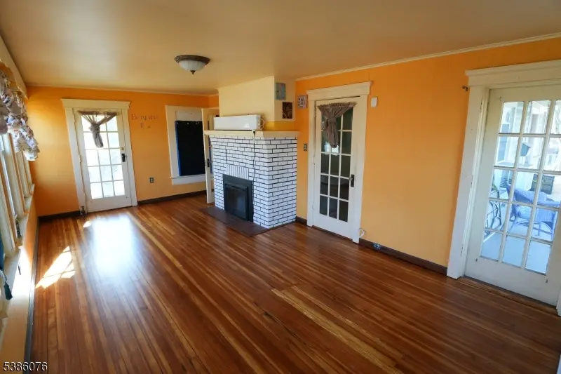 288 Paterson Ave, Little Falls, NJ 07424 - Image #2