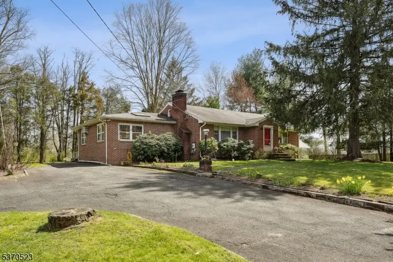 685 Shunpike Rd, Green Village, NJ 07935 - Image #3