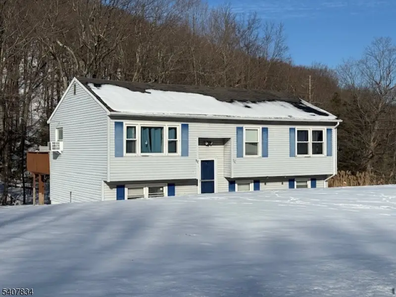 31 Meadow Ln, Vernon Center, NJ 07462 - Image #1