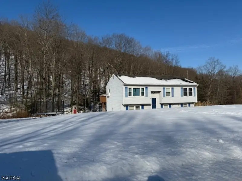 31 Meadow Ln, Vernon Center, NJ 07462 - Image #2