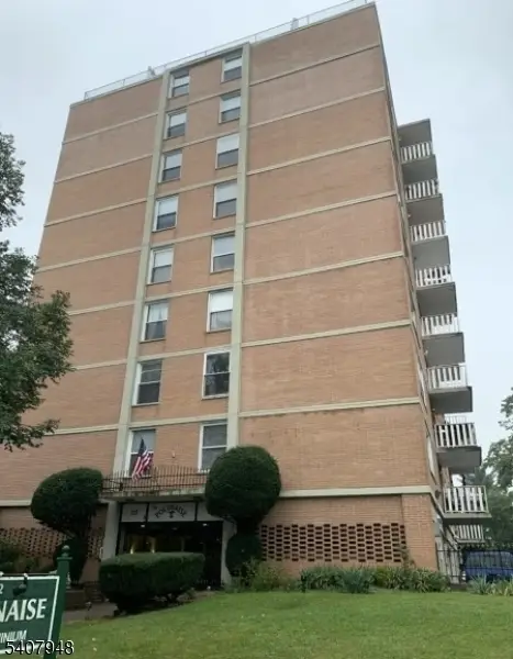 704-712 N Broad St 2e #E, Elizabeth, NJ 07208 - #2