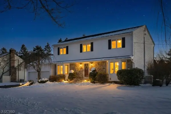 2 Mettle Ln, Roxbury Twp., NJ 07885