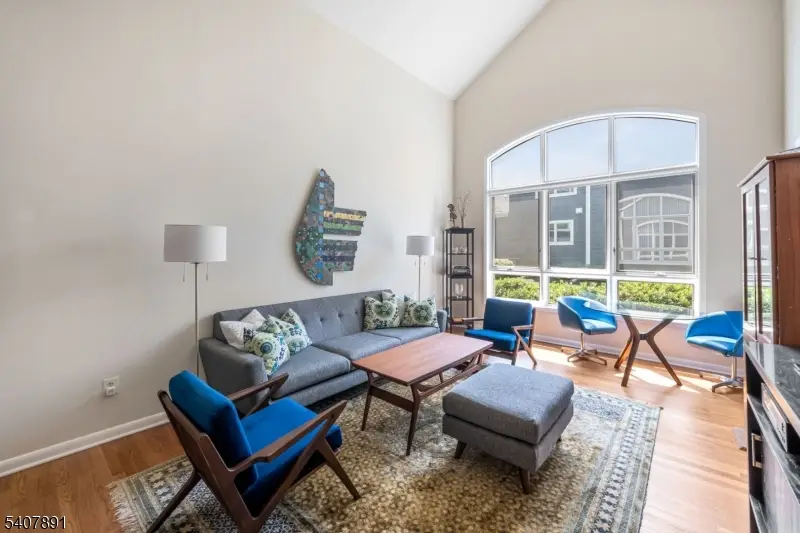 69 Sherwood Dr, Morris, NJ 07960 - Image #2