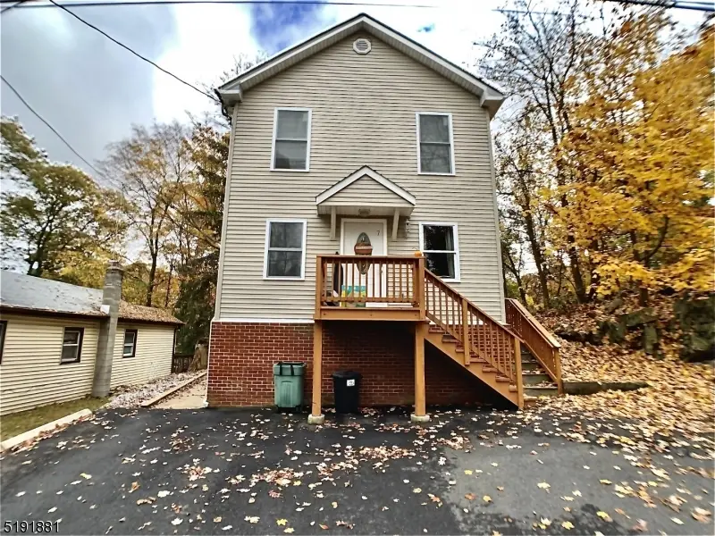 7 Jefferson Trl, Hopatcong, NJ 07843 - Image #1