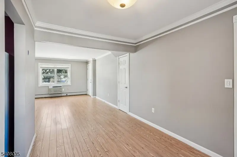 1154 Valley Rd #1A, Wayne, NJ 07470 - Image #3