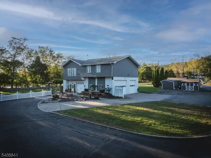 811 & 809 Route 57, Stewartsville, NJ 08886 - Image #2