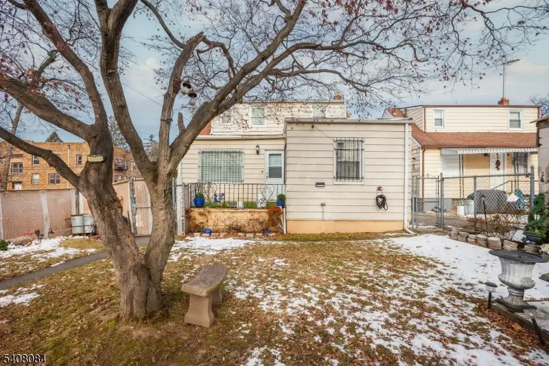 284 W End Ave, Newark, NJ 07106 - #3