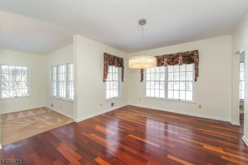 15 Vista Dr, Rockaway Township, NJ 07005 - Image #2