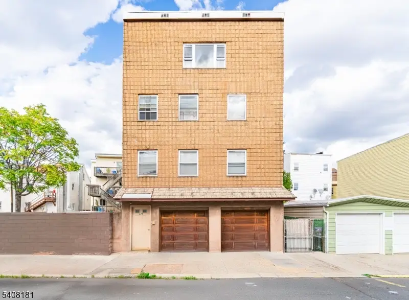 228 E Kinney St, Newark, NJ 07105 - Image #1