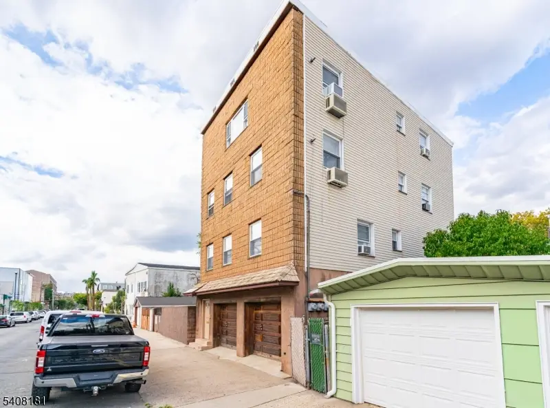 228 E Kinney St, Newark, NJ 07105 - Image #2