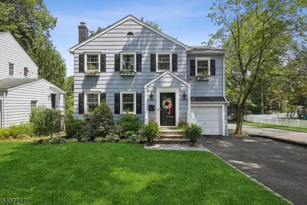 35 Tallmadge Ave, Chatham Boro, NJ 07928