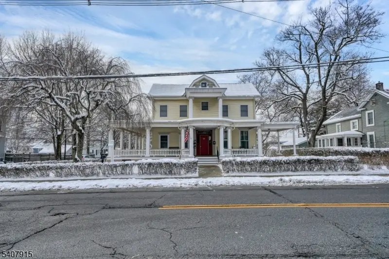 137 Belvidere Ave, Washington, NJ 07882 - Image #2