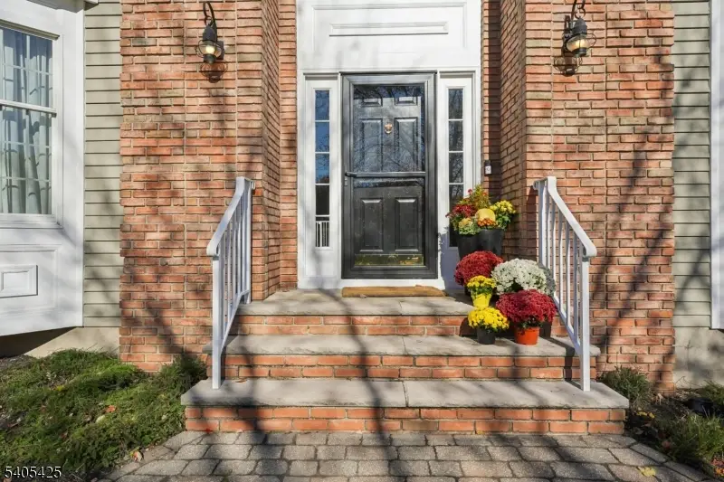 12 Beacon Crest Dr, The Hills, NJ 07920 - Image #2