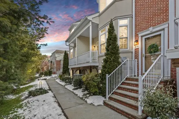 615 Maple Ct #615, Garwood Boro, NJ 07027