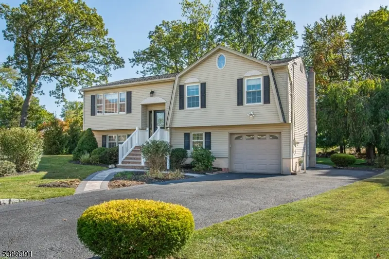 9 Dixon Pl, East Hanover, NJ 07936 - Image #1
