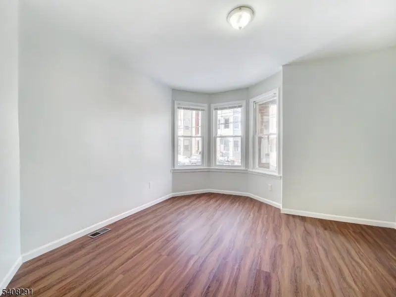 160 S 11th St, Newark, NJ 07107 - #2