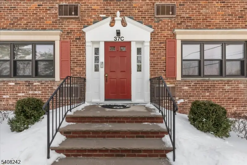 37C3 Sandra Circle #3, Westfield, NJ 07090 - Image #1