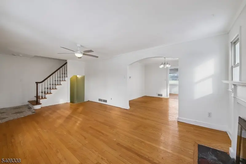 13 Greenwood Ave, Pleasantdale, NJ 07052 - #3