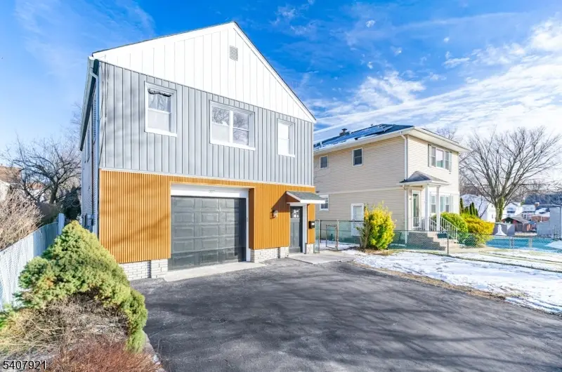 387 Broughton Ave, Bloomfield, NJ 07003 - #3