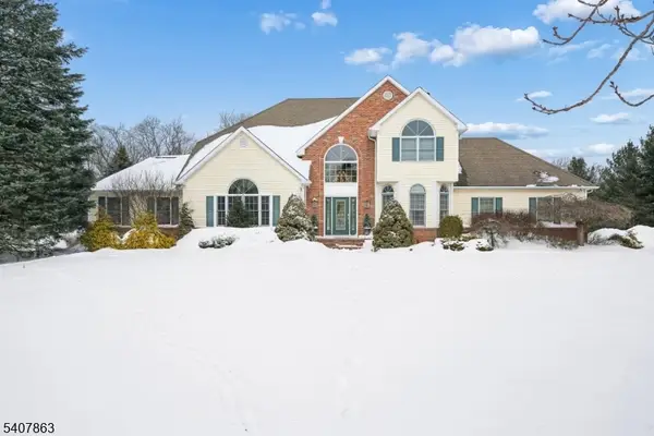 11 Rice Ln, Washington Twp., NJ 07853