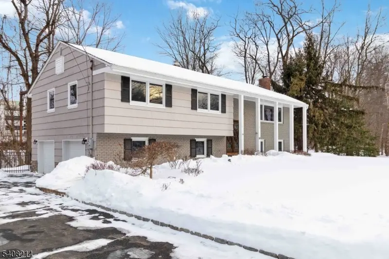 59 Sun Valley Way, Morris Plains, NJ 07950 - Image #3