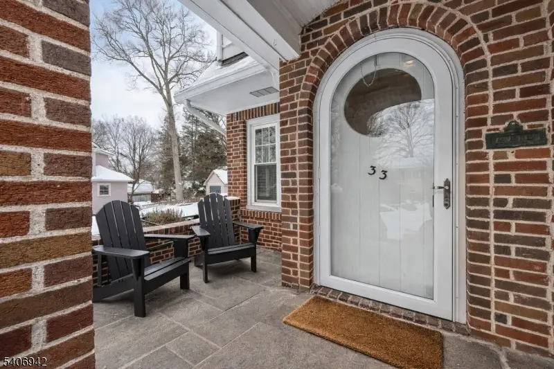 33 Homewood Ave, Allendale, NJ 07401 - #2