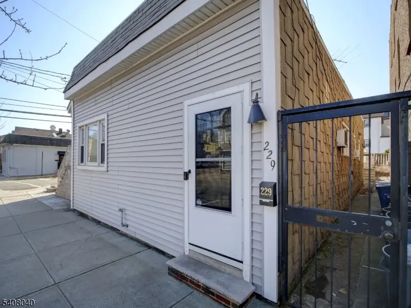 229 Palisade Ave, Garfield, NJ 07026 - Image #2