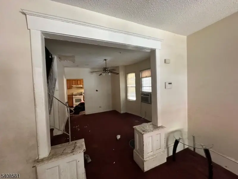 94 Race St, Trenton, NJ 08638 - #2