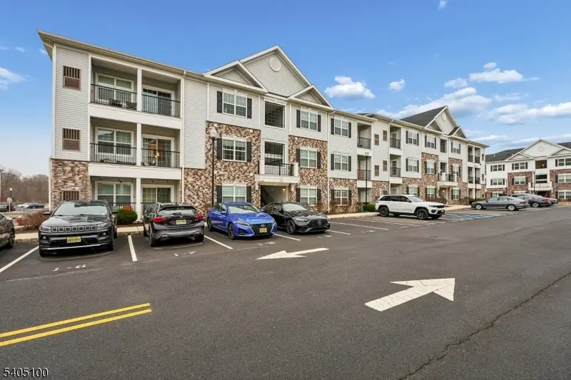 632 Marion Ln, Monroe Township, NJ 08831 - Image #1