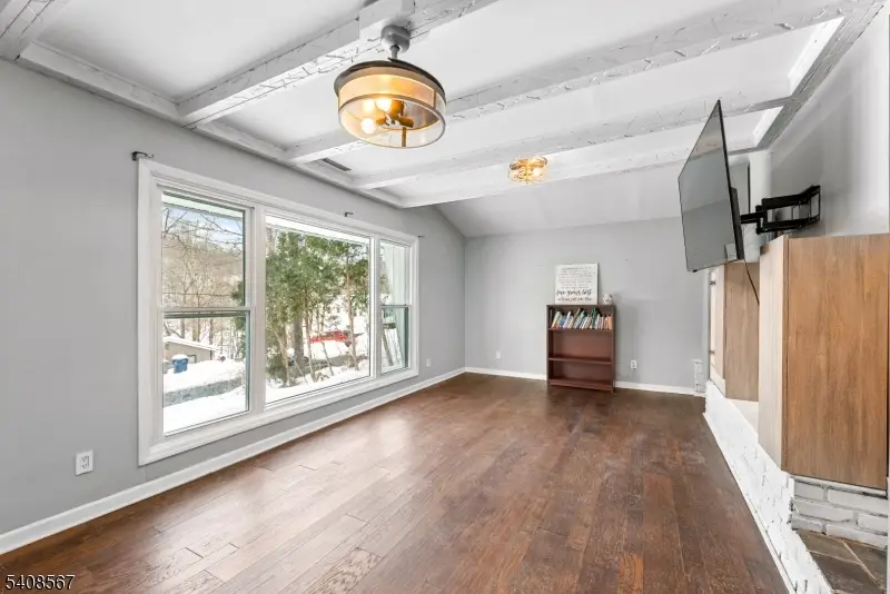 50 E Shore Dr, Vernon Township, NJ 07462 - #3