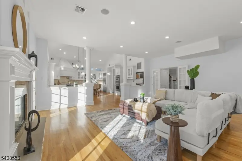 14 Dorset Ln, Short Hills, NJ 07078 - #2