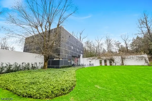 451 Mountain Ave, North Caldwell Boro, NJ 07006