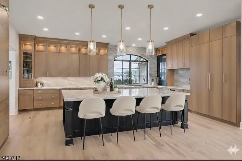 106 Quaker Rd, Princeton, NJ 08540 - Image #1