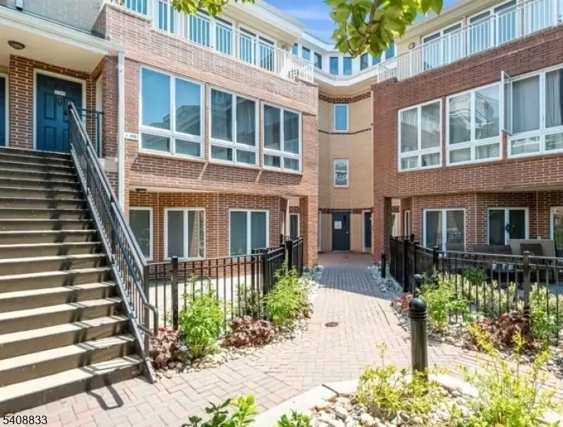 368 Rector St #413, Perth Amboy, NJ 08861 - #1