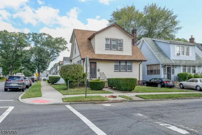 28 Tremont Ave, East Orange, NJ 07018 - #1