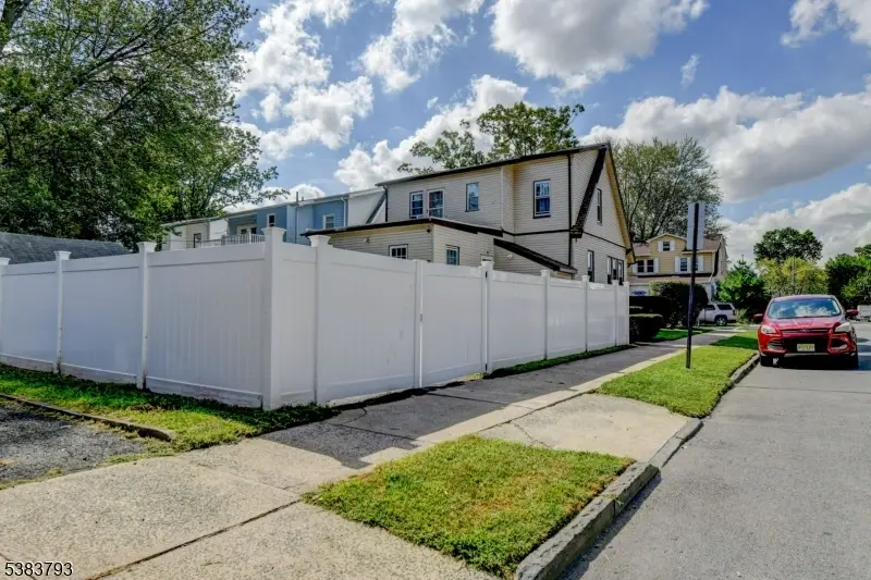 28 Tremont Ave, East Orange, NJ 07018 - #2